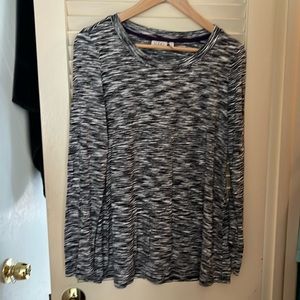 LOGO tunic back and white size M